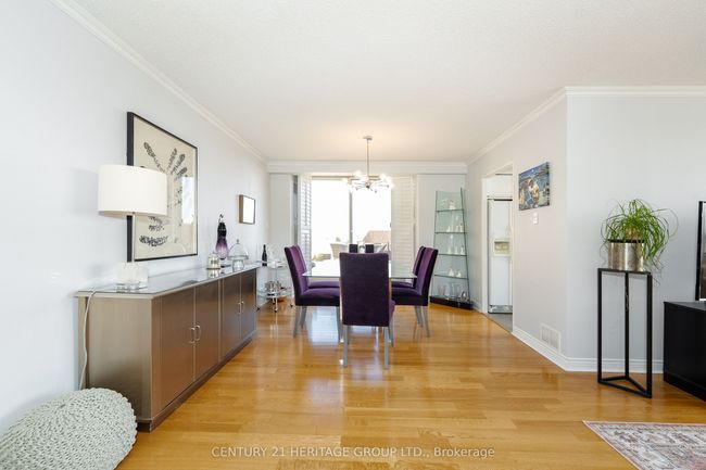 1520 - 32 Clarissa Dr, Condo with 2 bedrooms, 2 bathrooms and 2 parking in Richmond Hill ON | Image 7