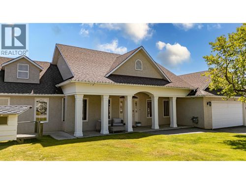 2455 Westwood Dr, Penticton, BC, V2A8Y8 | Card Image