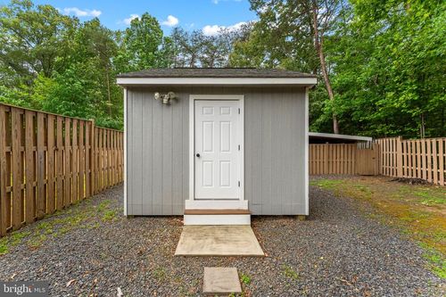 11597 Yeats Dr, CATLETT, VA, 20119-2569 | Card Image