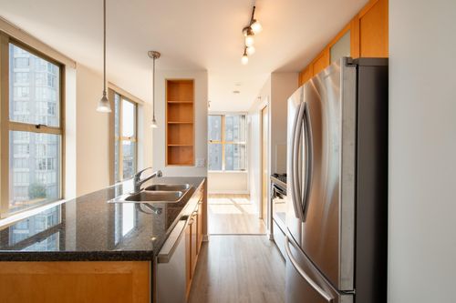 1007-989 Richards Street, Vancouver, BC, V6B6R6 | Card Image