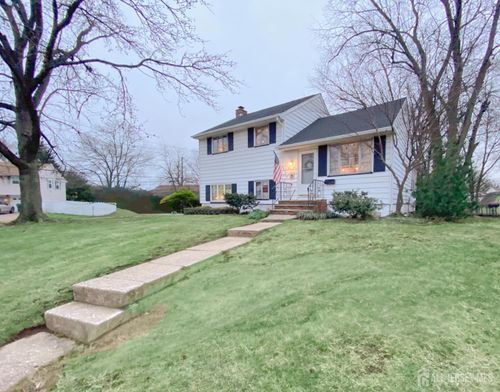 14 Pine St, Edison, NJ, 08817-4742 | Card Image