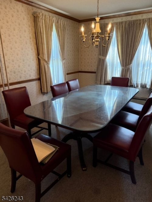 522 Memorial Pkwy, Phillipsburg, NJ, 08865-1553 | Card Image