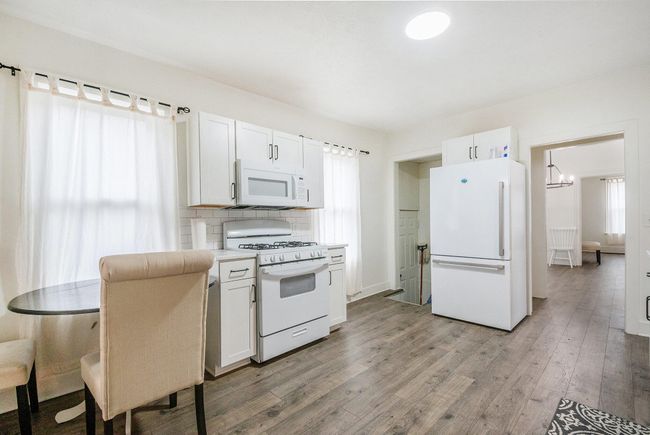723 Baxter St Se, House other with 4 bedrooms, 1 bathrooms and null parking in Grand Rapids MI | Image 13