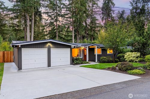 19801 Ne 158th St, Woodinville, WA, 98077-7868 | Card Image