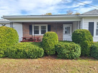 8 Clematis Avenue, House other with 3 bedrooms, 1 bathrooms and null parking in Rutland City VT | Image 2