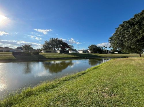 32831 Timberwood Dr, LEESBURG, FL, 34748-8140 | Card Image