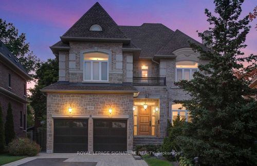 975 Fredonia Dr, Mississauga, ON, L5C2W5 | Card Image