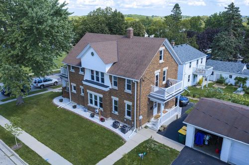 1517 Monroe Street, West Bend, WI, 53090 | Card Image