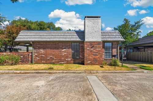 21-21 Se Shadow Lake Dr, Bartlesville, OK, 74006-7423 | Card Image