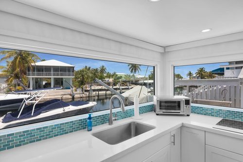 1503 Aqueduct Ln, Key Largo, FL, 33037-2802 | Card Image
