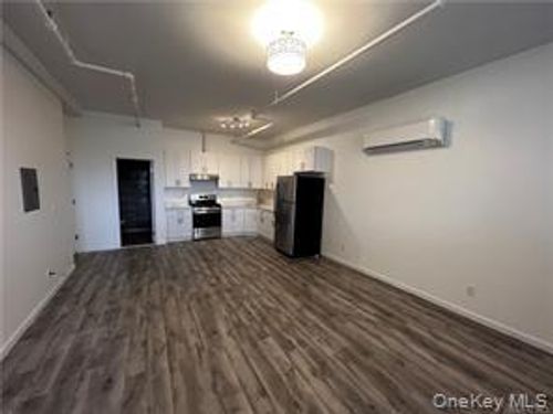 apt-3-102 North St, Middletown, NY, 10940-5366 | Card Image
