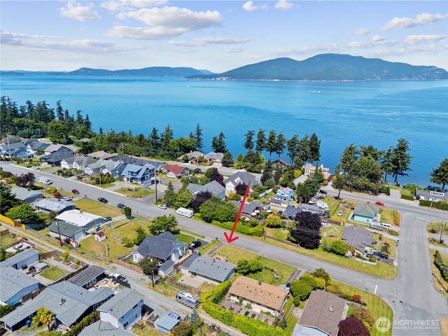 3309 W 2 Nd St, House other with 3 bedrooms, 1 bathrooms and 1 parking in Anacortes WA | Image 32