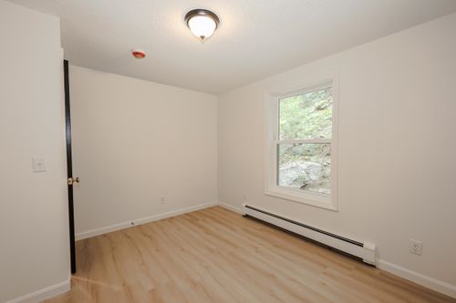 50 Great Hill Dr, Newmarket, NH, 03857-2057 | Card Image