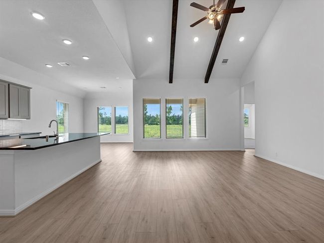 401 County Road 3081, House other with 4 bedrooms, 3 bathrooms and 3 parking in Cleveland TX | Image 4