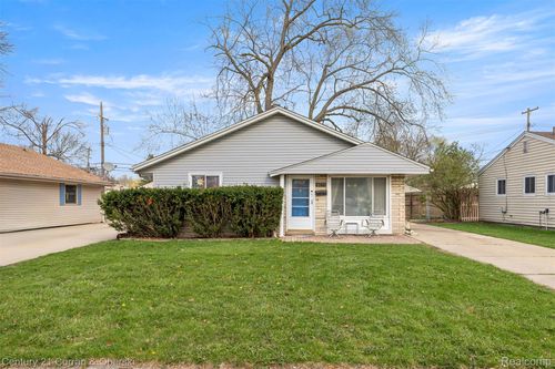 8075 William St, Taylor, MI, 48180-7408 | Card Image