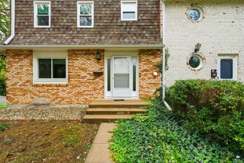 511 Timberwick Pl, Manhattan, KS, 66503-3056 | Card Image