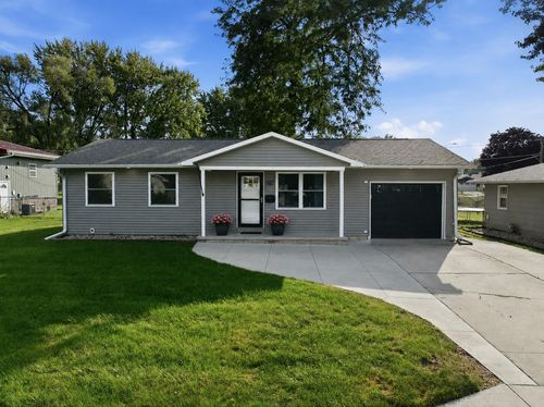 2718 Delane Ave, Waterloo, IA, 50701-4331 | Card Image