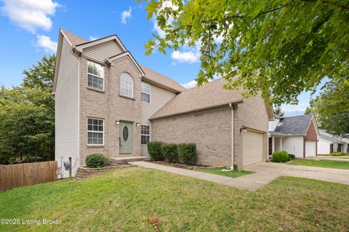 904 Woodland Ridge Cir, La Grange, KY, 40031-1373 | Card Image
