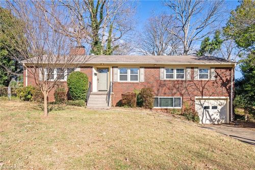 2743 Wildwood Court, Winston Salem, NC, 27103 | Card Image