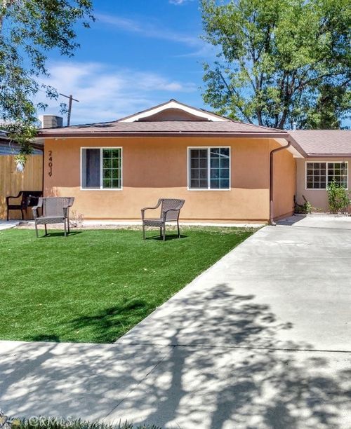 adu-24019 Sylvan St, Woodland Hills, CA, 91367-1248 | Card Image