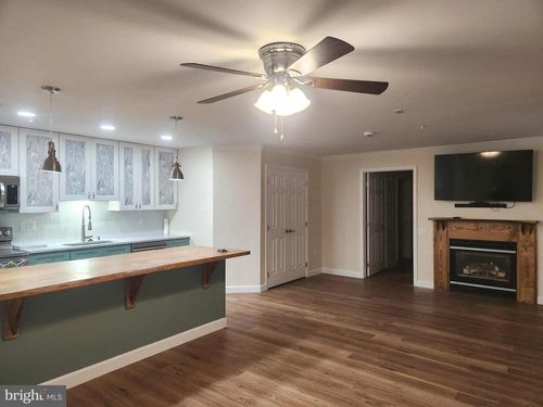 apt-8204-6501 Springwater Ct, FREDERICK, MD, 21701-6015 | Card Image