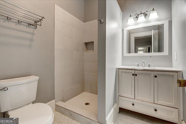 19 Mcdonough St, House other with 3 bedrooms, 2 bathrooms and 2 parking in Hampton GA | Image 13