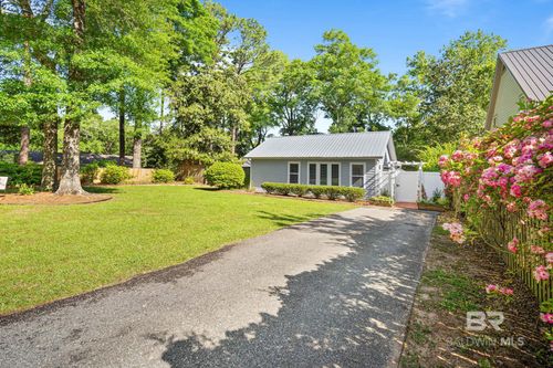 653 Bellangee Ave, Fairhope, AL, 36532-2042 | Card Image