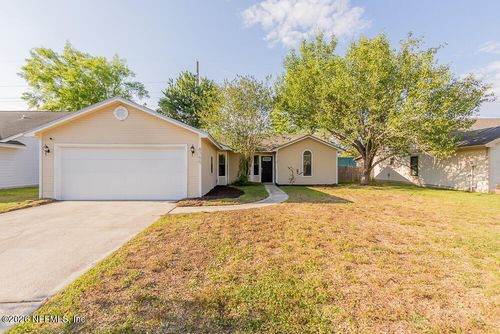 8755 Huntington Woods Cir N, Jacksonville, FL, 32244-4112 | Card Image