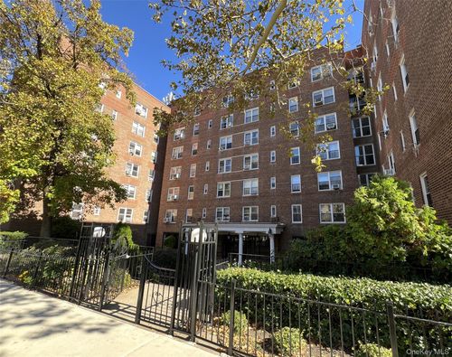5a-6361 Yellowstone Blvd, Forest Hills, NY, 11375-1555 | Card Image