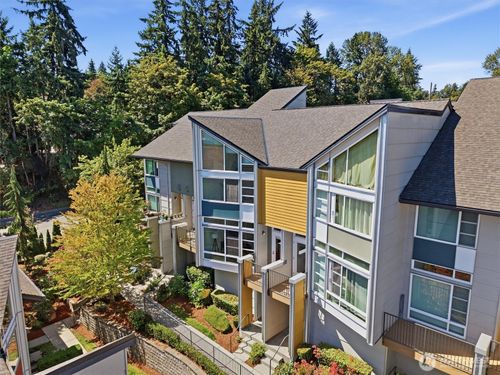 103-15175 Ne 81st Way, Redmond, WA, 98052-4218 | Card Image