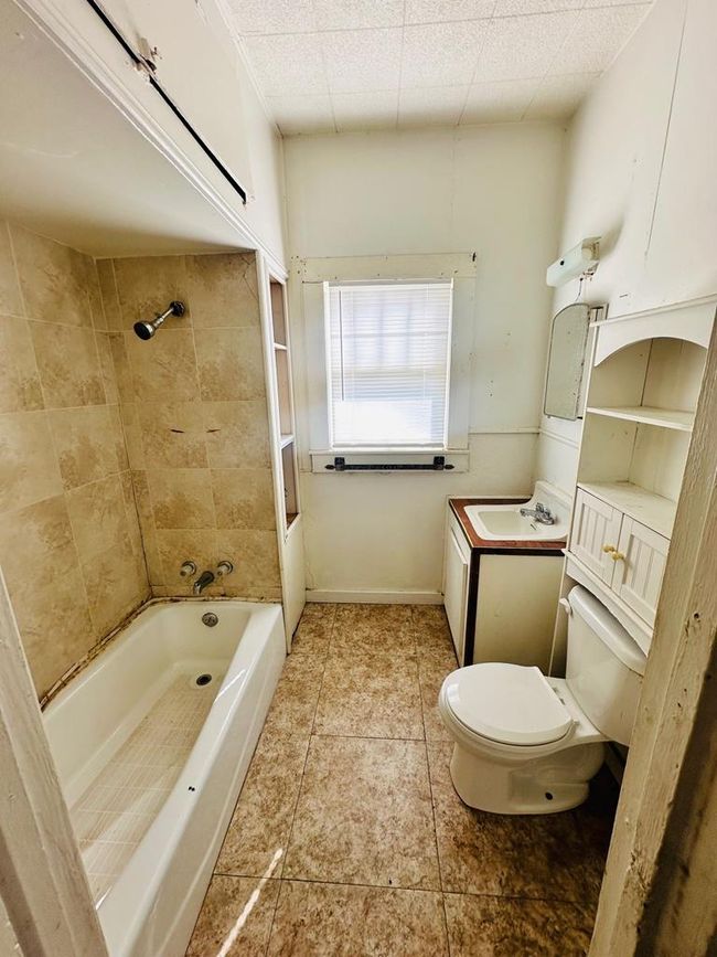 1710 Austin St, House other with 2 bedrooms, 1 bathrooms and null parking in Big Spring TX | Image 10