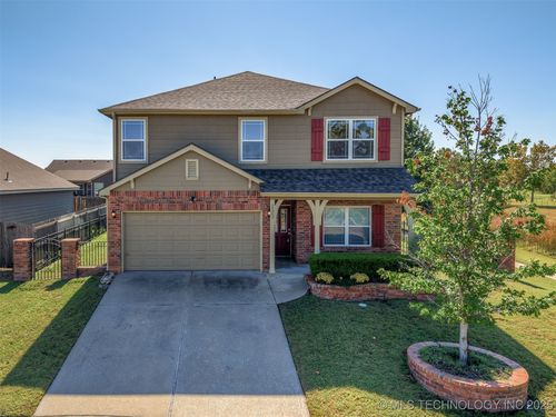 2205 E Fargo St, Broken Arrow, OK, 74012-8798 | Card Image