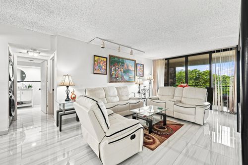 506-7400 Radice Ct, Lauderhill, FL, 33319-4284 | Card Image