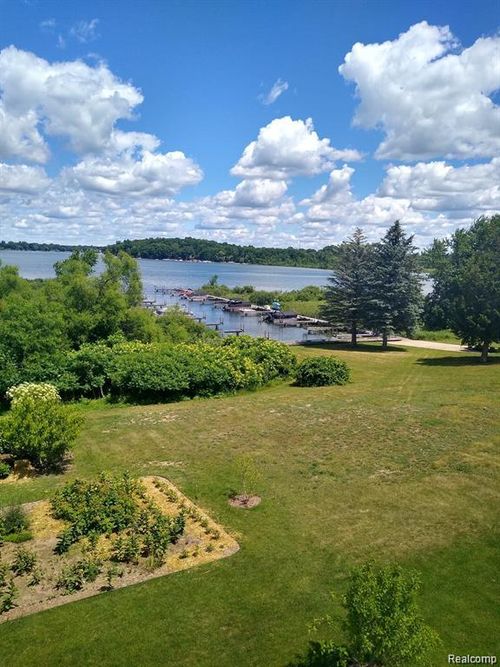 123 Bloomfield Lot 39 Blvd, Brooklyn, MI, 49230 | Card Image