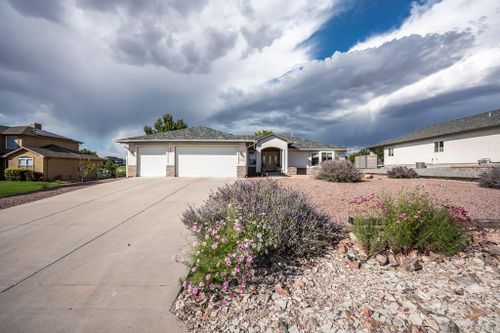 367 W Palmer Lake Dr, Pueblo West, CO, 81007 | Card Image