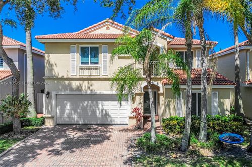 1065 Weeping Willow Way, Hollywood, FL, 33019-4813 | Card Image