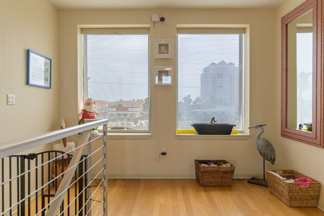 2 - 100 W Harbor, Condo with 2 bedrooms, 2 bathrooms and 1 parking in South Padre Island TX | Image 4
