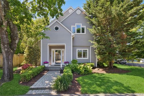 1040 Harrison Drive, Huntington, NY, 11721 | Card Image