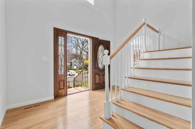 298 Summit St, House other with 3 bedrooms, 3 bathrooms and null parking in New Haven CT | Image 5