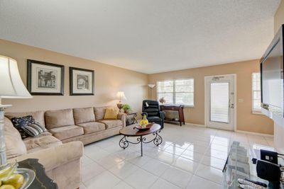 1074 Wolverton D, Condo with 2 bedrooms, 2 bathrooms and null parking in Boca Raton FL | Image 3