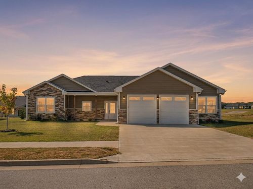 2105 Vinny Ave, Moberly, MO, 65270-4591 | Card Image