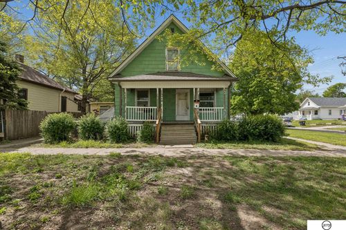 801 Peach St, Lincoln, NE, 68502-2137 | Card Image