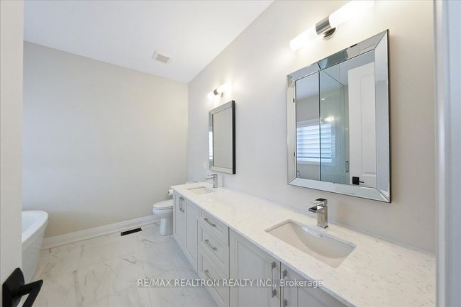 7 Maple Fields Cir, House other with 5 bedrooms, 4 bathrooms and 2 parking in Aurora ON | Image 29