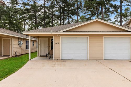 620 Foster St, Tomball, TX, 77375-4887 | Card Image