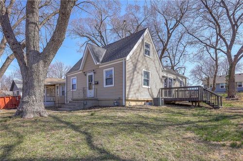 807 Fairview Avenue, Independence, MO, 64053 | Card Image