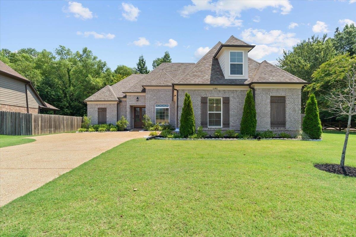 Residential in Bartlett