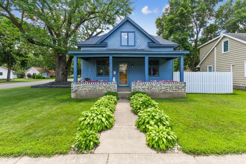 306 6th Ave W, Shakopee, MN, 55379-2321 | Card Image