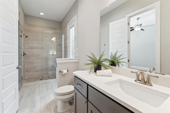 27016 Hidden Grove Landing Dr, House other with 5 bedrooms, 6 bathrooms and 3 parking in Spring TX | Image 25
