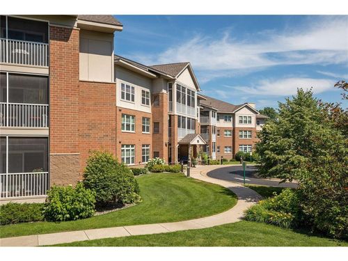 302-935 Ferndale Street, Maplewood, MN, 55119 | Card Image