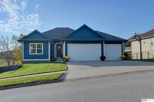 1605 Windsor Way, Fort Calhoun, NE, 68023-5372 | Card Image